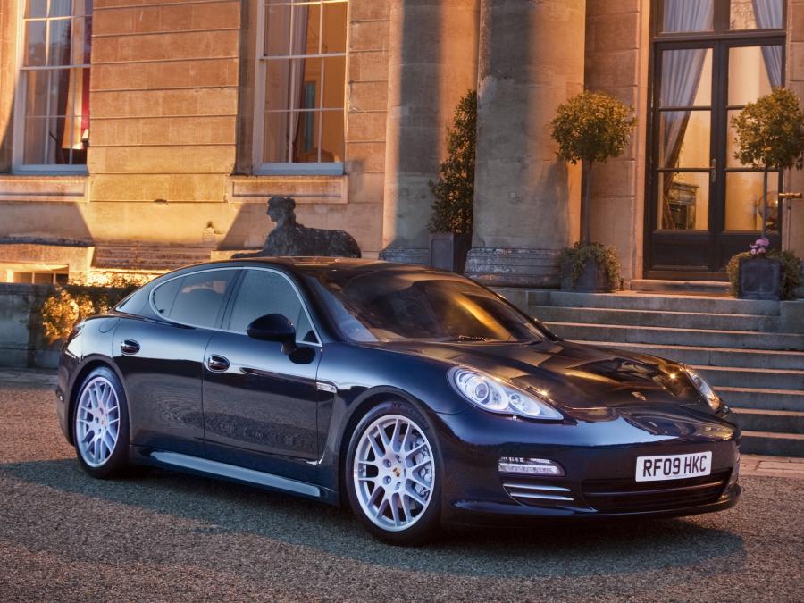  Porsche Panamera 4S 2009 года  (UK) (фото 3 из 17)